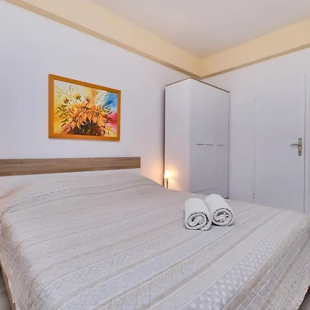 Ksenija 2 Apartment Mali Losinj